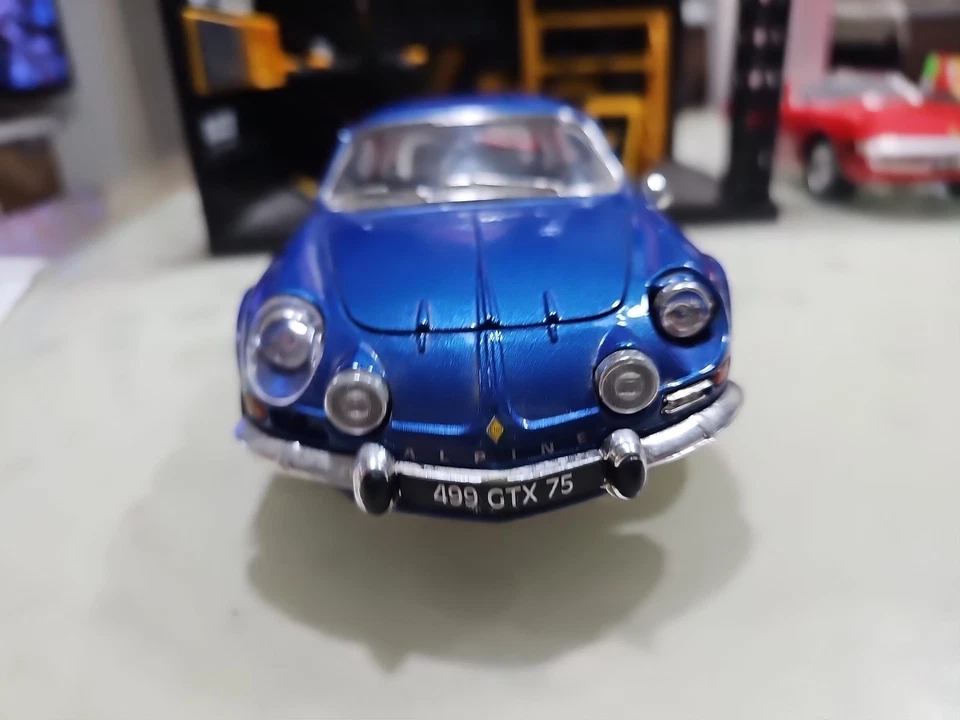 MODELLINO AUTO RENAULT ALPINE A110 BLU - BURAGO - SCALA 1:16 "DIECAST" - Immagine 3 di 4