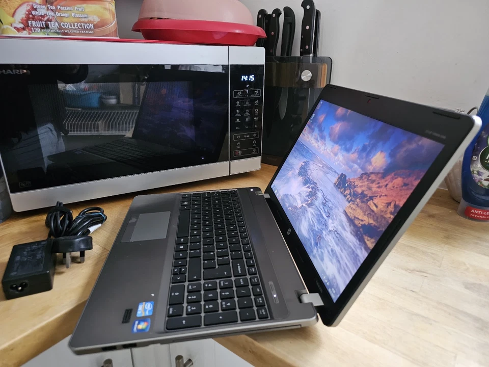 HP Probook 4530s Intel i3 240GB SSD 8GB RAM Win 7 Webcam HDMI 15.6" Laptop - Image 4 of 4