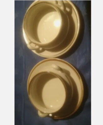 Schöne Suppentassen mit Untertassen 2 x