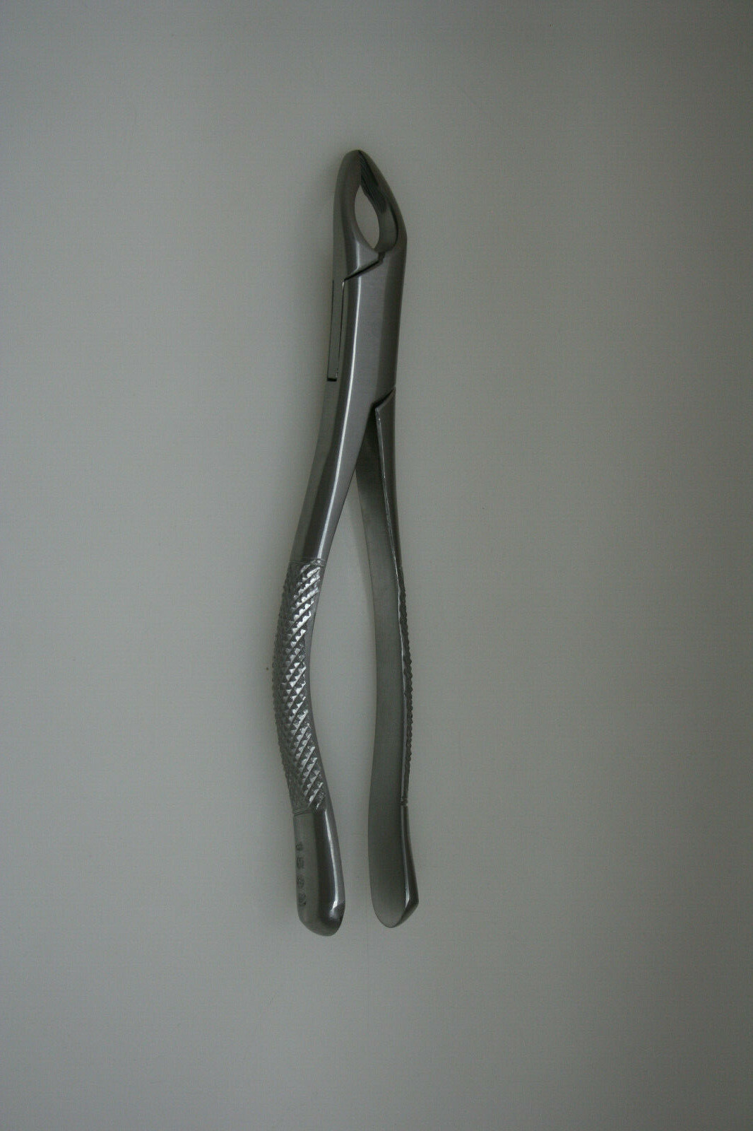 Parallel Forceps Dental Extracting Forceps # 150A Cryer Parallel Beaks Universal ...