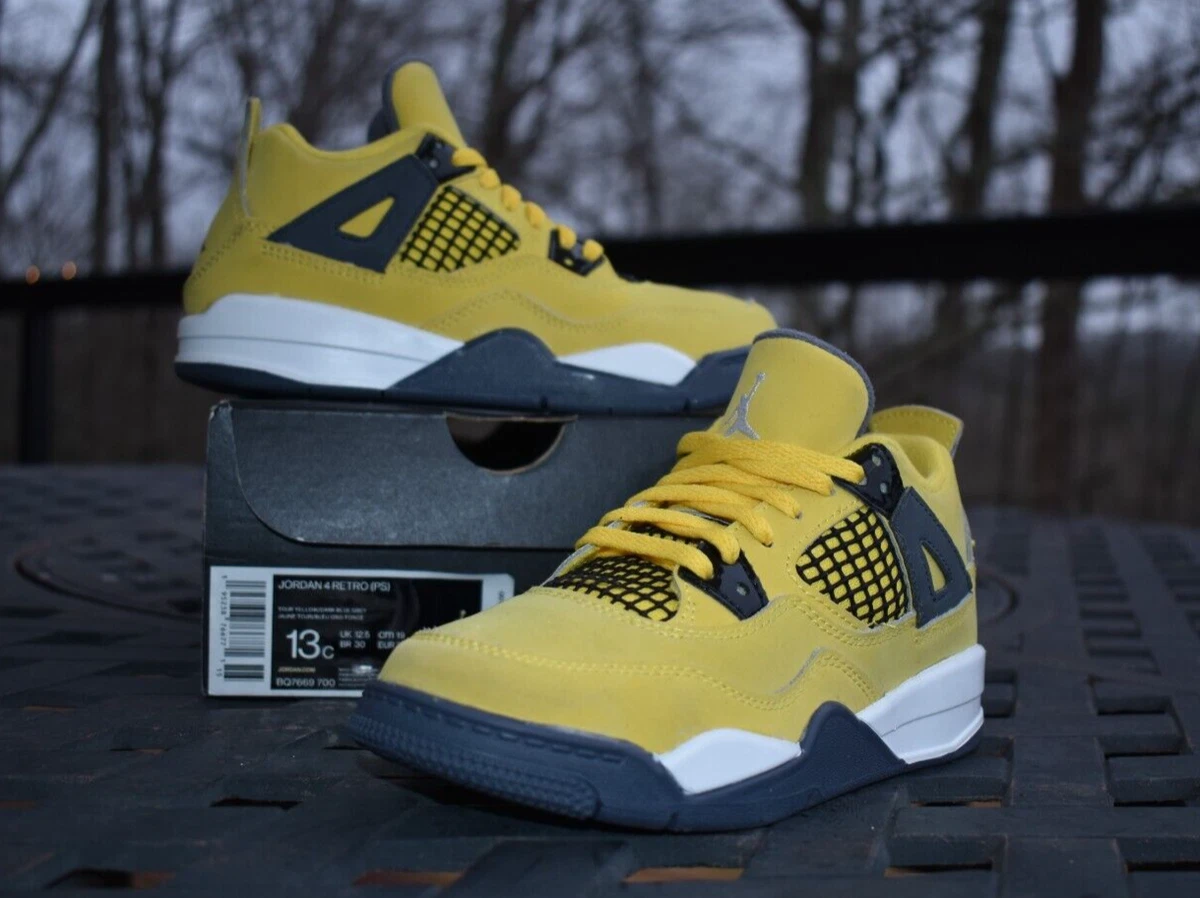 Little Kids' Air Jordan Retro 4 Basketball Shoes