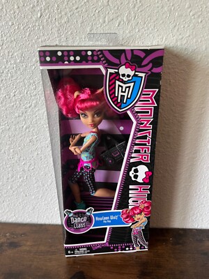 Monster High Doll Howleen Wolf Hip Hop Dance Class - Mint Brand New -