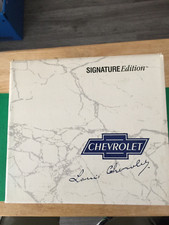 VINTAGE ERTL SIGNATURE SERIES 2 LOUIS CHEVROLET PANEL TRUCKS DIECAST BANKS B368