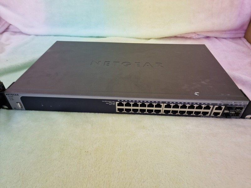 Netgear ProSafe 26-Port Gigabit L2+ Managed Switch M4100-26G **2 PORTS DAMAGED**