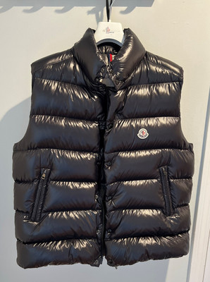 Moncler Tibb Down Vest, Men's, Black, Size 7 - 2023 model AUTHENTIC 