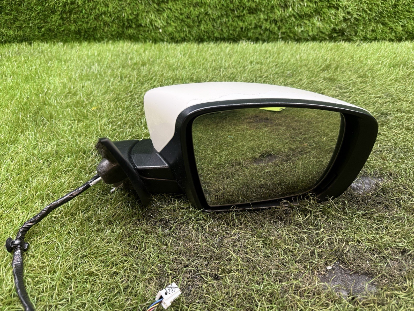 2014-2017 Maserati Quattroporte Front Right Side Door Rear View Mirror WHITE