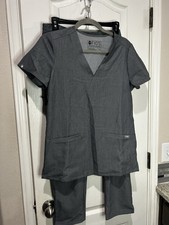 figs technical collection set Grey Sz XS top Pants Scrubs Uniforms