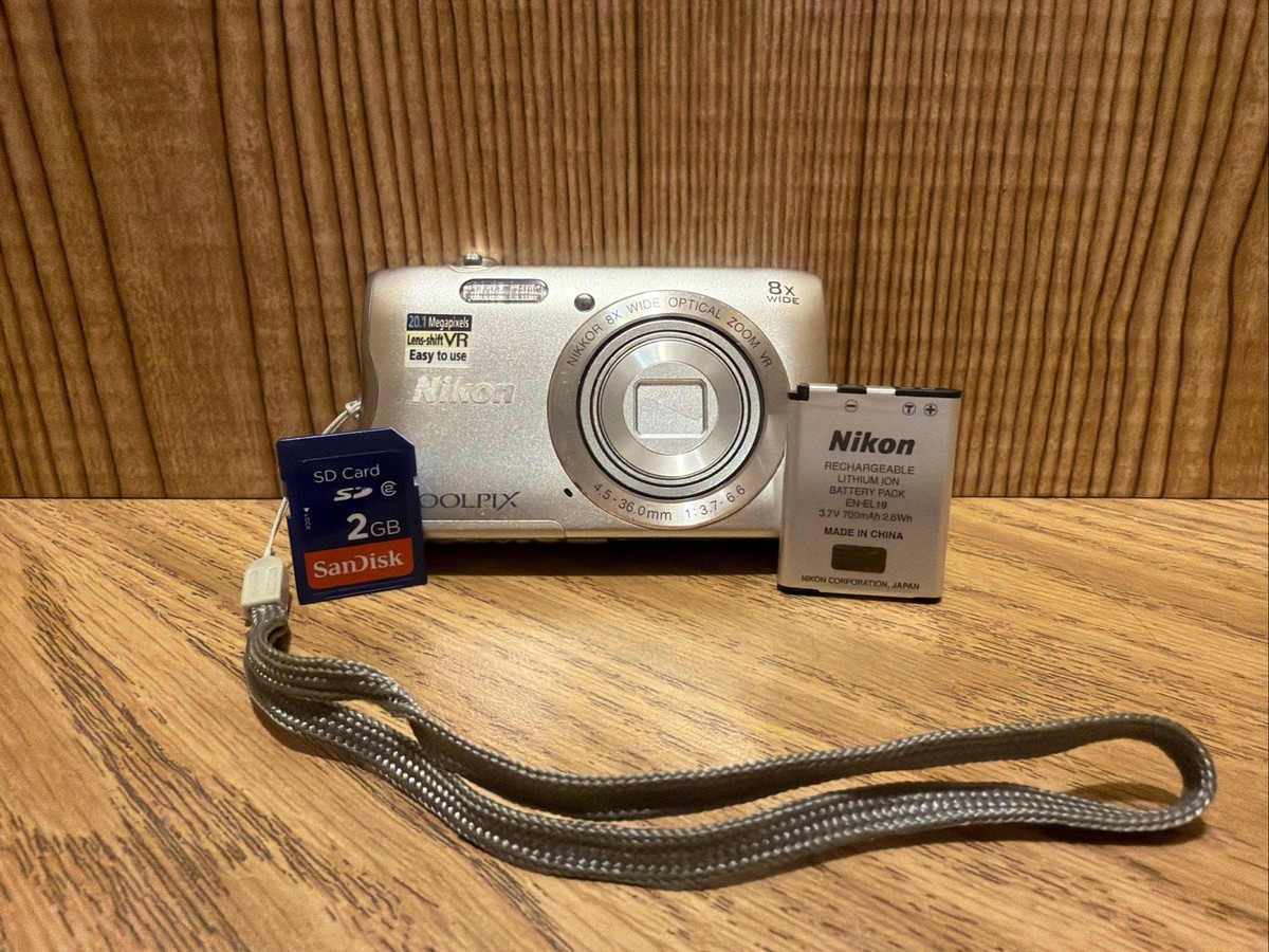 Wi-Fi対応 Nikon COOLPIX A300（シルバー） 1268Wi-Fi対応 Nikon 