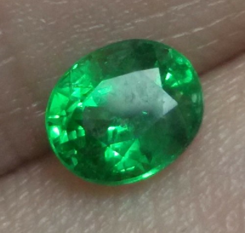 AAAA - NATURAL TSAVORITE GARNET CT 1.17 SI TOP GREEN OVAL CUT ORIGIN TANZANIA - Imagen 9 de 10