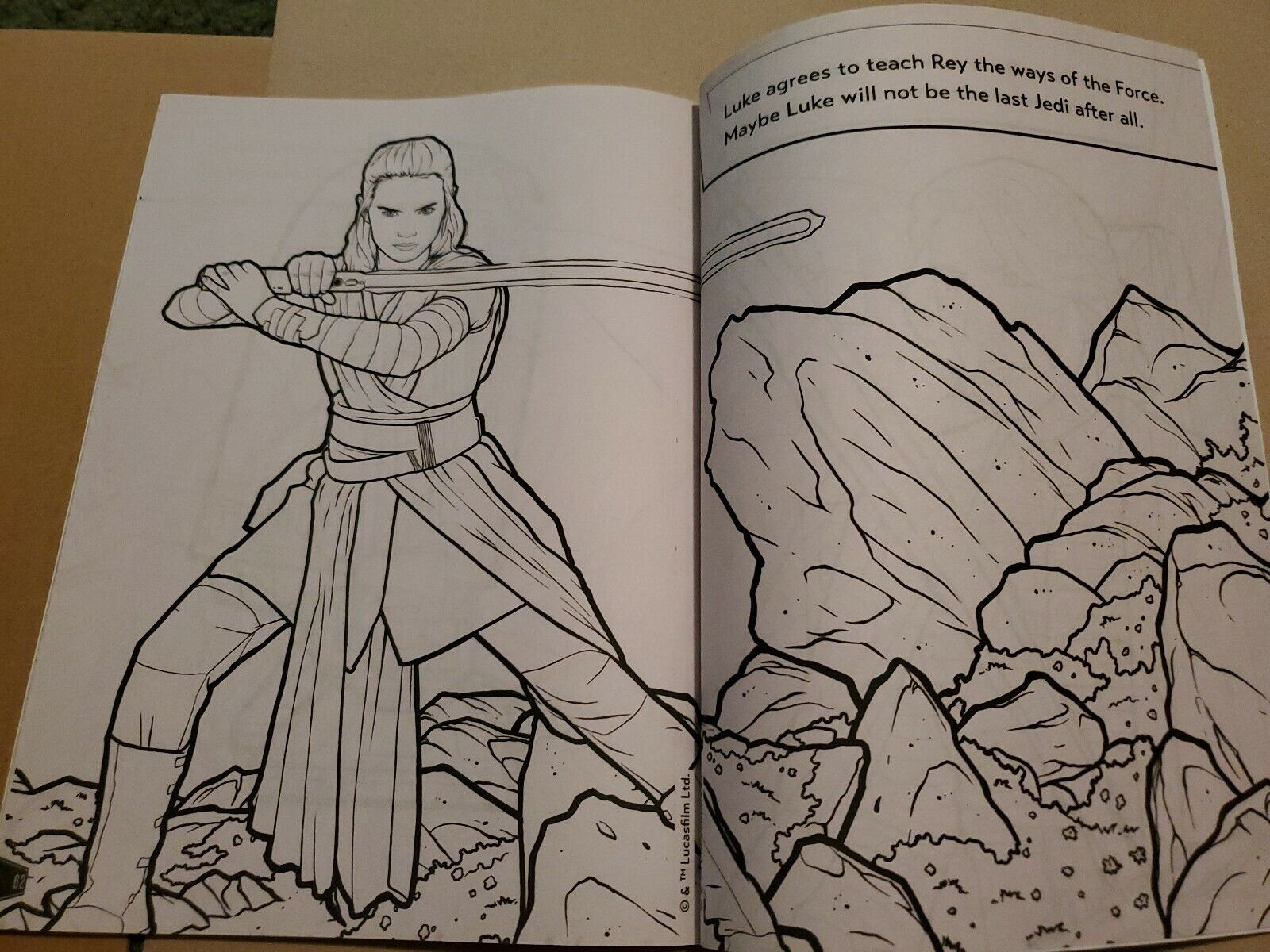 Disney Star Wars: The Last Jedi Jumbo Coloring Book - Rey - Brand New Unused