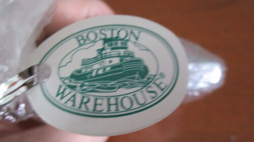BOSTON WAREHOUSE Small Christmas SILVER STAR CANDLE~ NIP - Picture 2 of 3