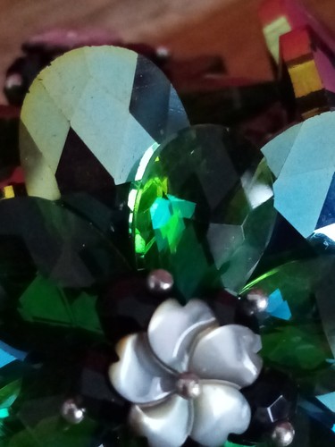 Butler & Wilson Green Aurora Borealis Flower Stretch Bracelet & Crystal Boxed - Picture 18 of 24