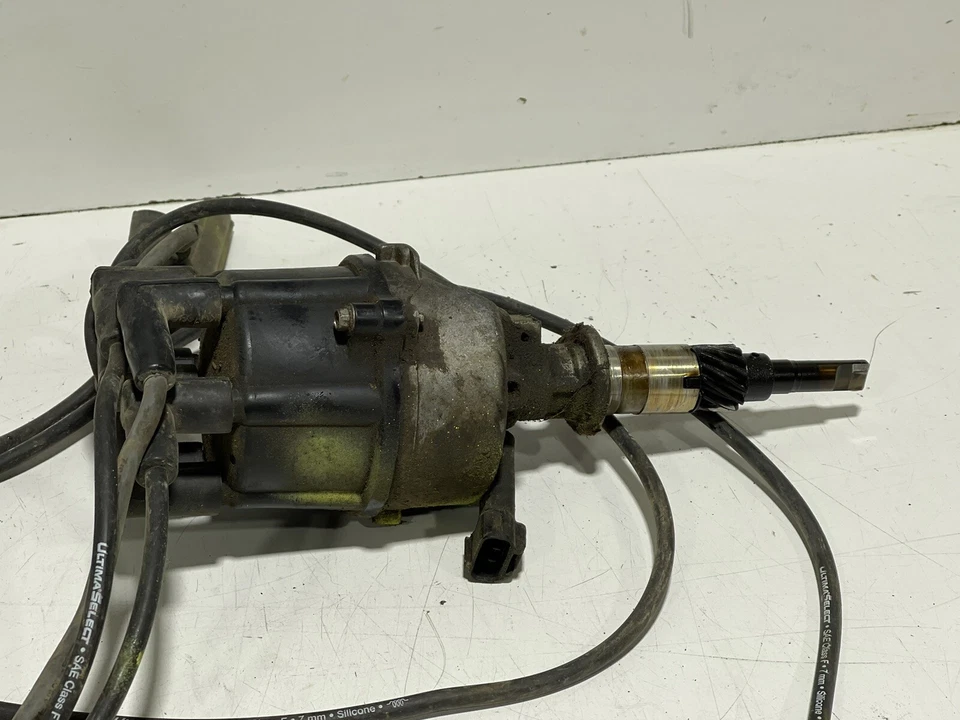 97-99 98 Distribuidor de encendido 4,0 L motor I6 Jeep Wrangler TJ con amarre CC 63 Foto 3 de 4