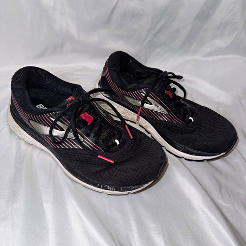 Brooks Addiction Womens Running & Jogging Sneakers Black Pink White Mesh Lace-Up
