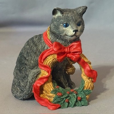 Vintage Cat Kitten Kitty Figurine Anthropomorphic Tom Rubel Christmas Wreath Red