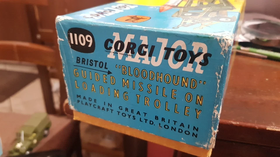 CORGI TOYS MAJOR 1109 BRISTOL BLOODHOUND ORIGINAL BOX VINTAGE - Immagine 2 di 4