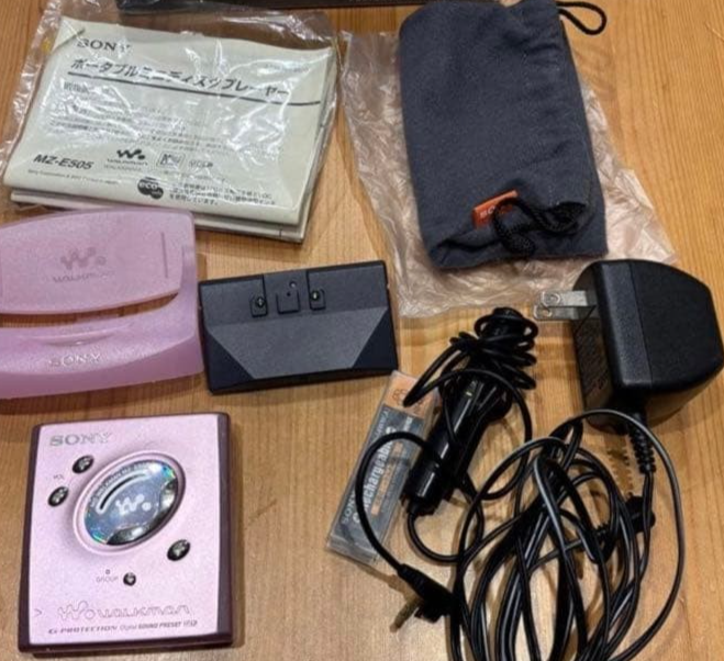 SONY MZ-E505 Walkman Portable Music Player MD Mini Disc Audio Pink
