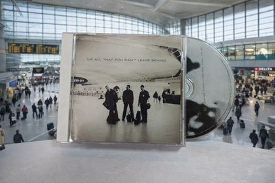 All That You Can't Leave Behind by U2 (CD, Album  2000) VG 