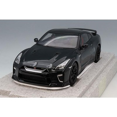 MotorHelix Nissan GT-R R35 Track Edition T-Spec Purple 2022 1/18