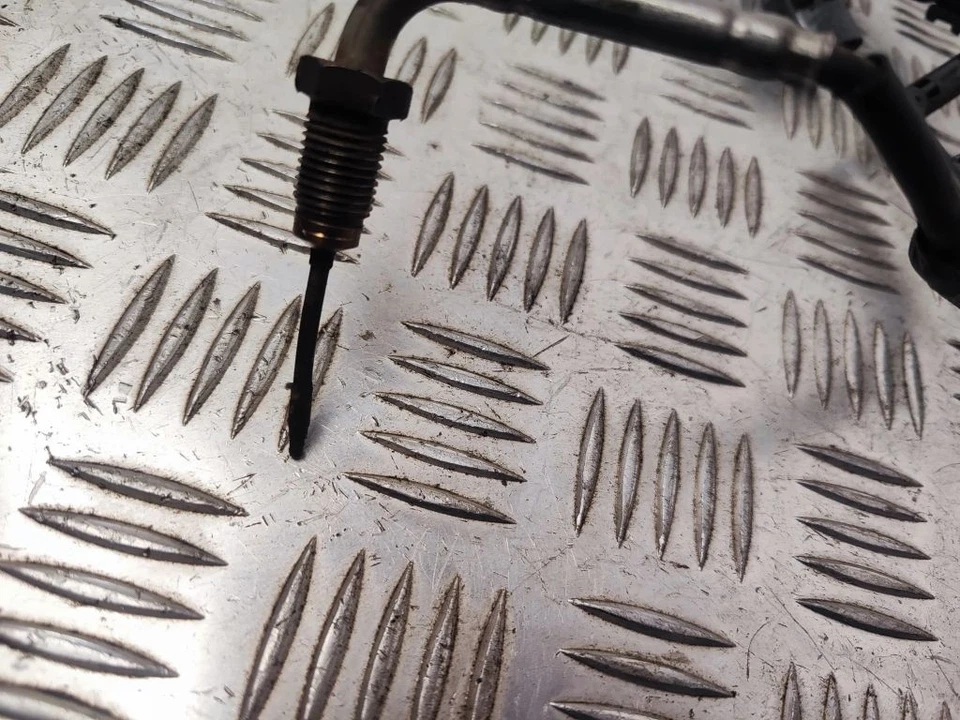 Sensor de temperatura de los gases de escape diésel Toyota Verso-S 2013 8942552031 ALM48745 - Imagen 4 de 4