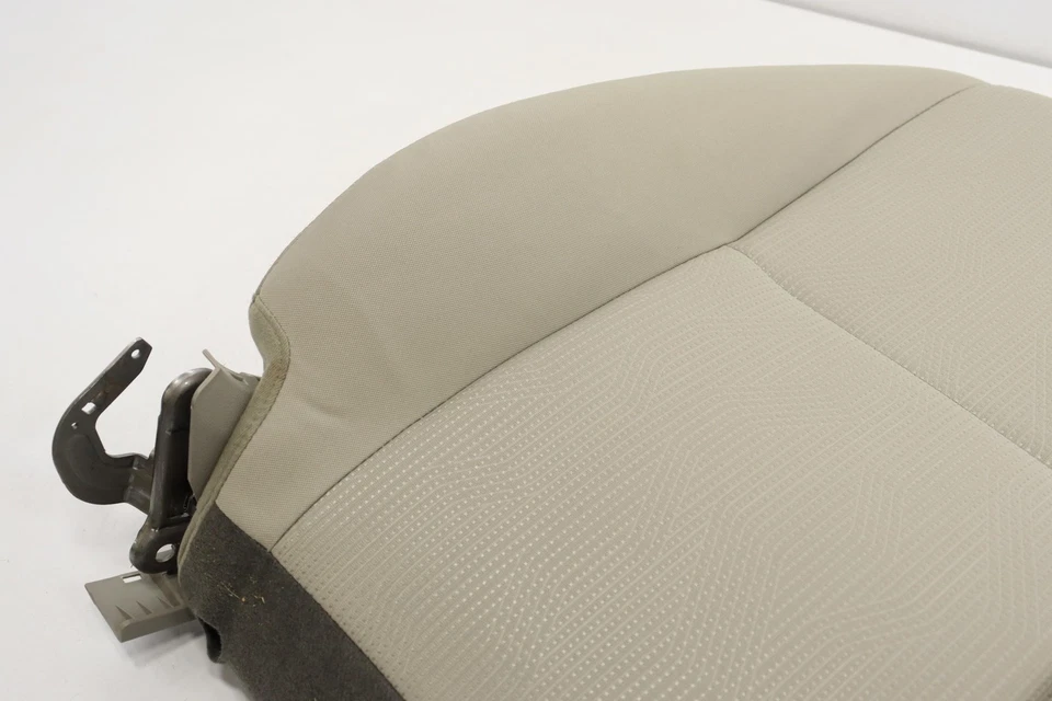 2019 - 2021 KIA SEDONA CAPA DE ALMOFADA SUPERIOR ASSENTO FRONTAL DIREITO FABRICANTE DE EQUIPAMENTO ORIGINAL CINZA_GBU - Imagem 3 de 4