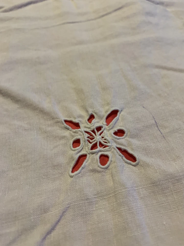 grand drap ancien 230 x 270 cm Broderies  brodés main/4594M0 - Photo 2/4