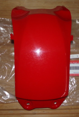 SUZUKI KING QUAD 450,500,700,750 RED FRONT FENDER CENTER COVER