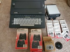 *** RARE working Smith Corona SD 300 Electronic Portable Typewriter RARE *** thumbnail