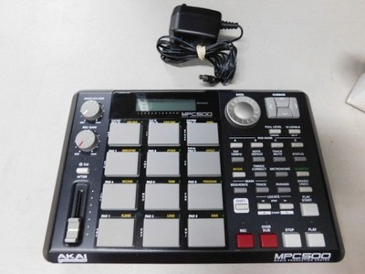AKAI  MPC500 Music Production Portable Sampler Sequencer