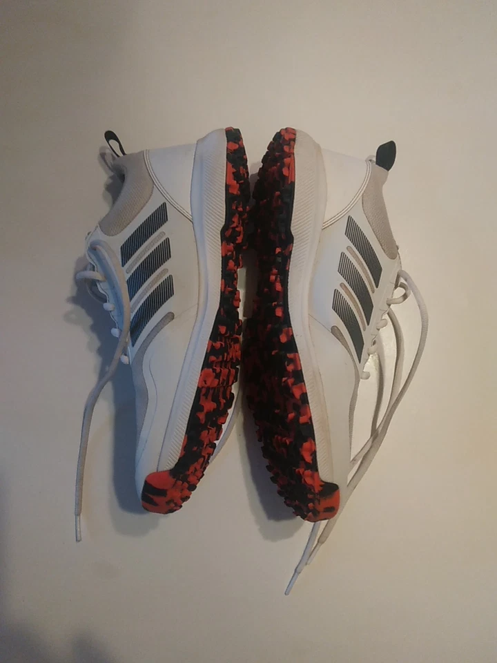 Размер 9 - Adidas белый/черный/красный мужской подержанные туфли для гольфа без шипов - Изображение 2 из 4