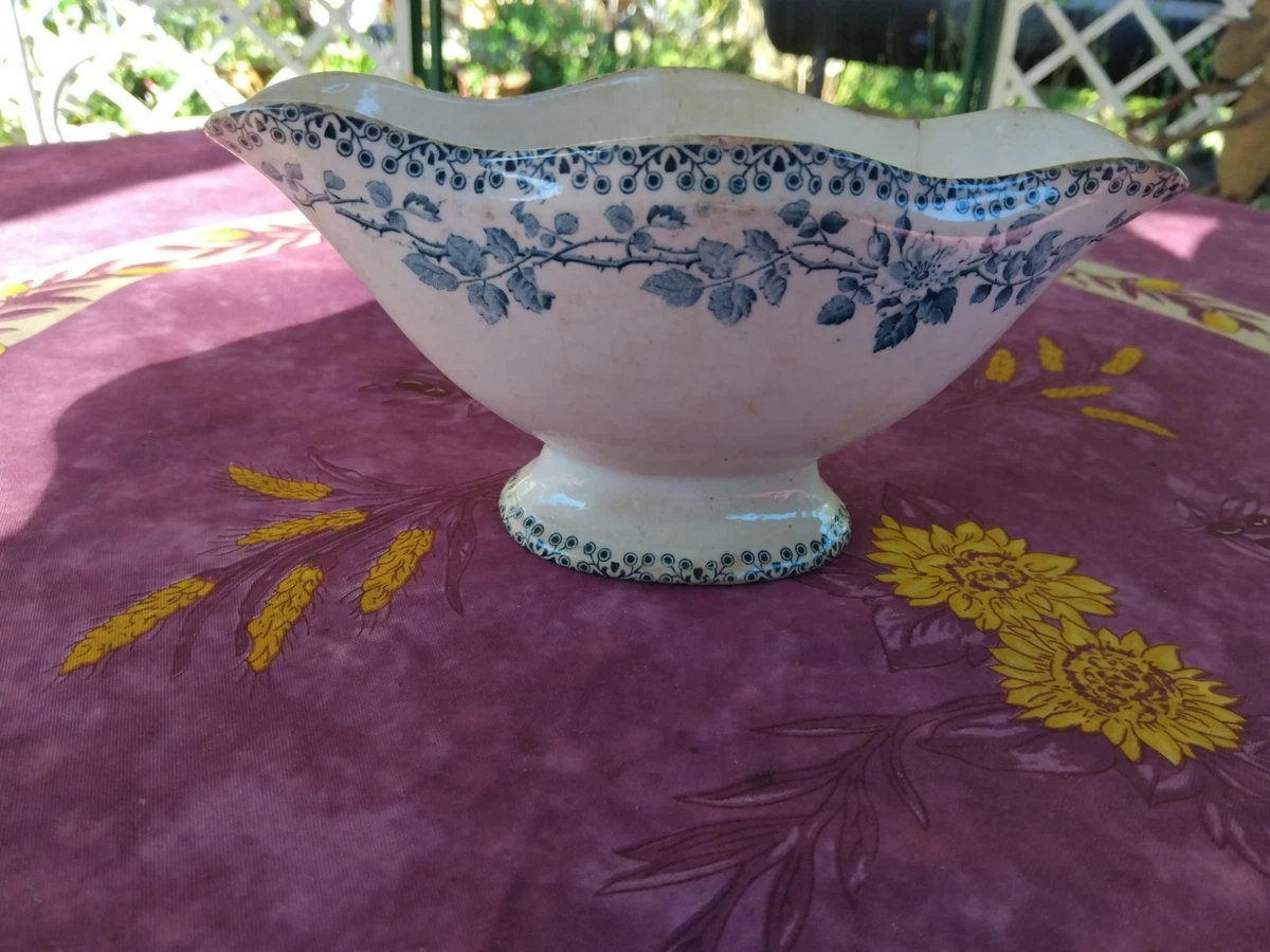 Saucière terre de Fer - vaisselle Saint Amand et Hamage modèle Laurier