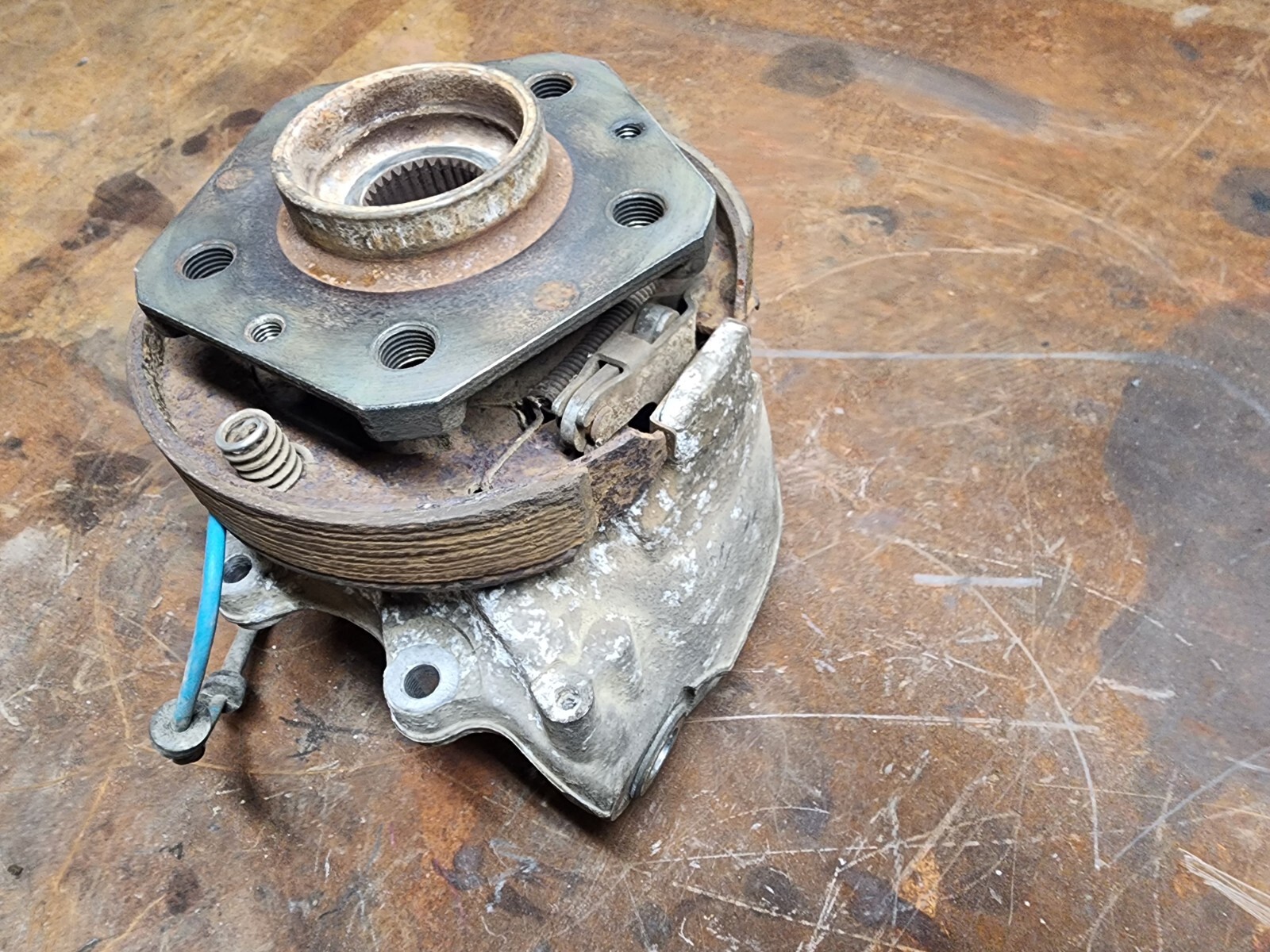 2003-2008 Maserati Quattroporte M139 Passenger Rear Right Knuckle W/Hub
