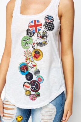 PUNKY FISH BADGE PRINT WHITE VEST TOP