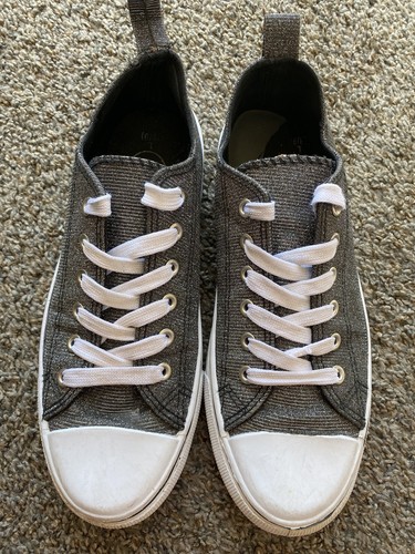 rue 21 converse