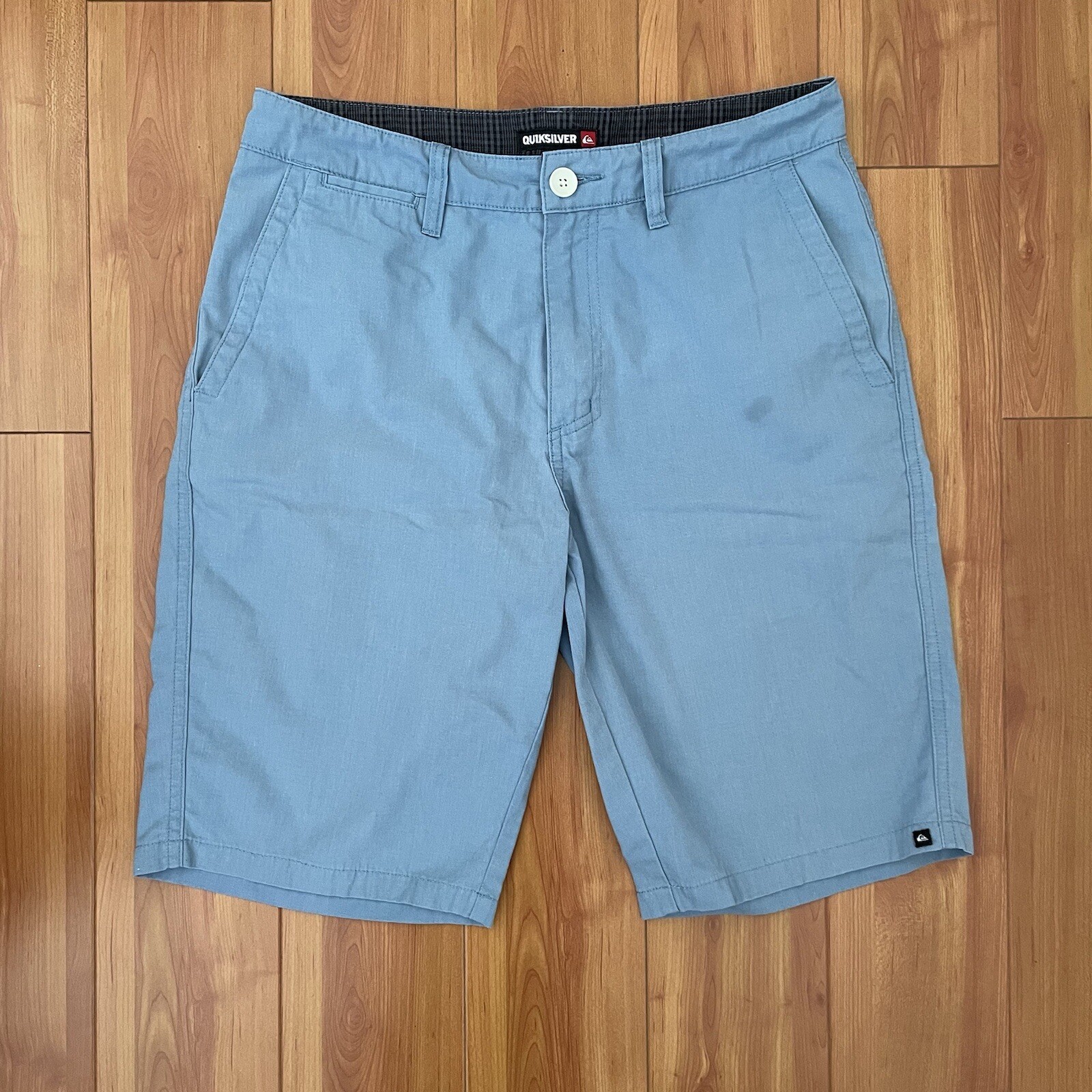 Quicksilver Men’s Solid Light Blue Shorts Size 30 Gem