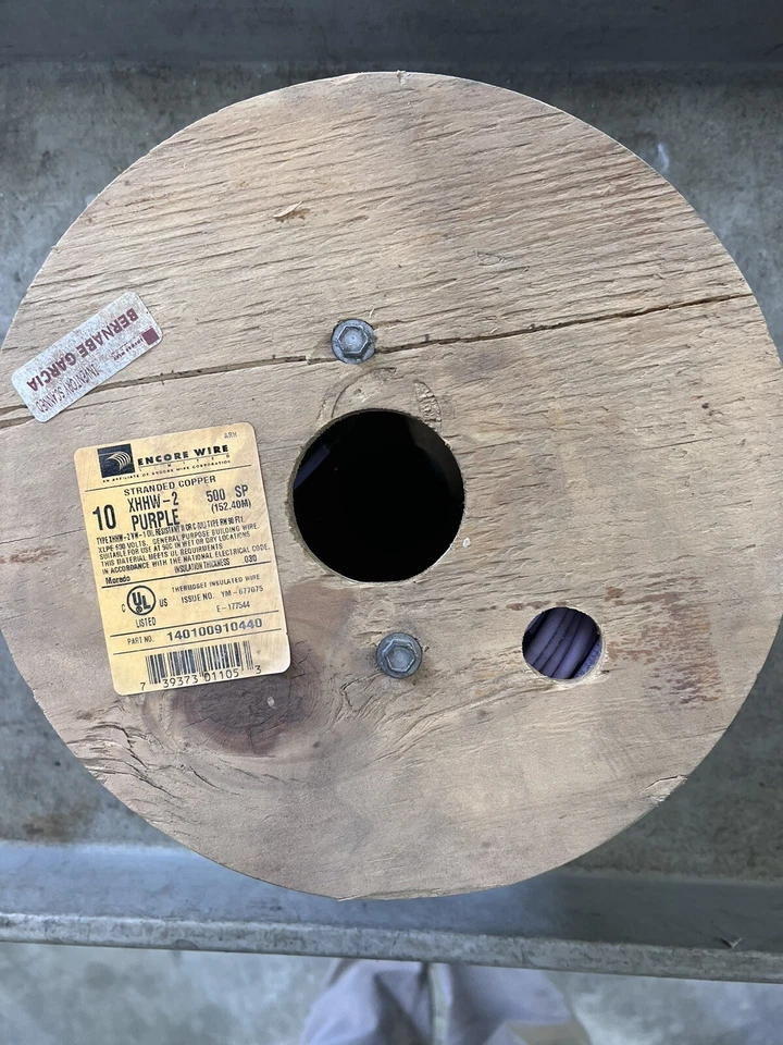 Alambre de cobre púrpura 500' - #10 XHHW.  CANTIDAD disponible Foto 2 de 2
