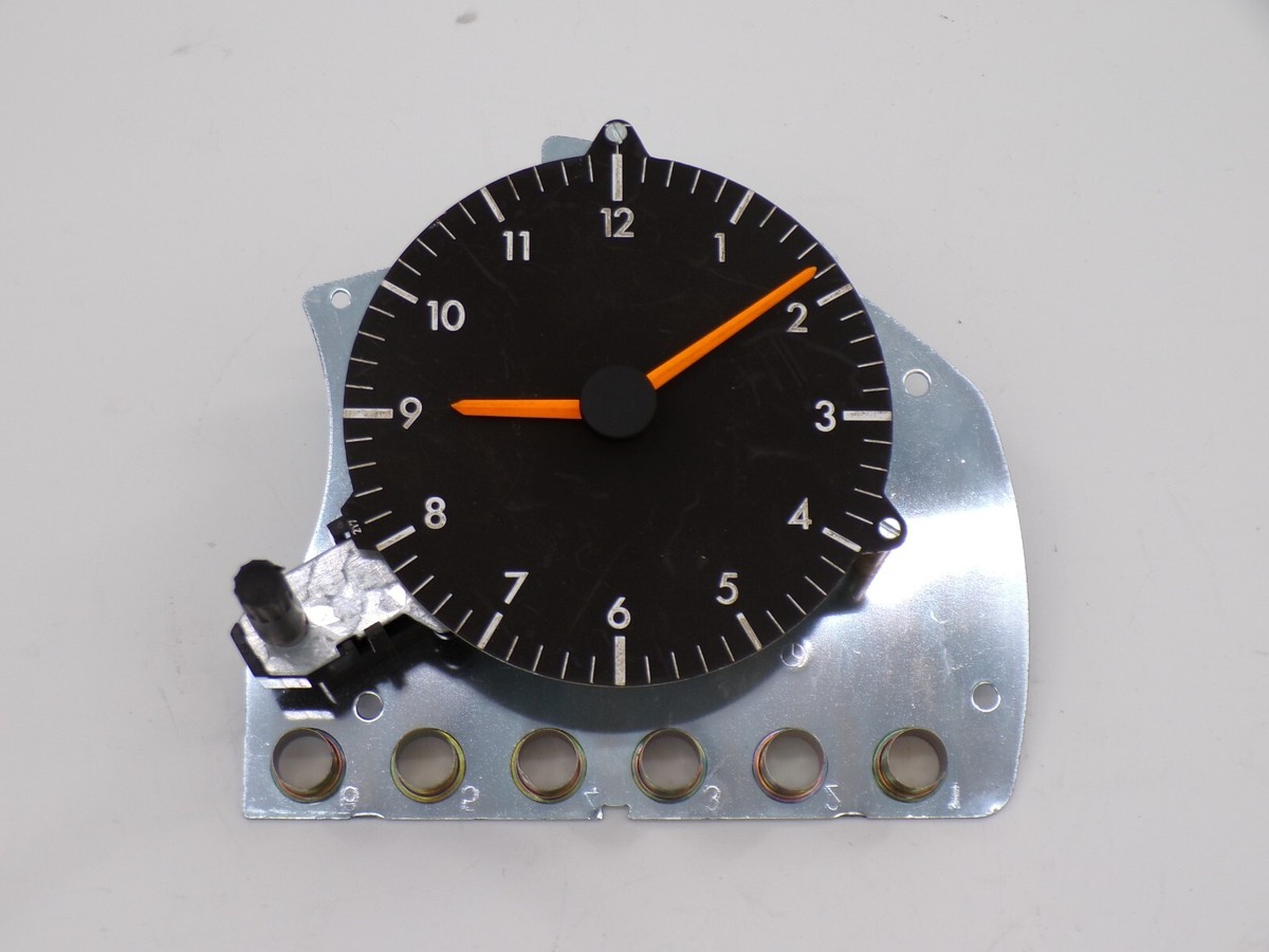 Mercedes-Benz W124 E-Class Clock A1245420011