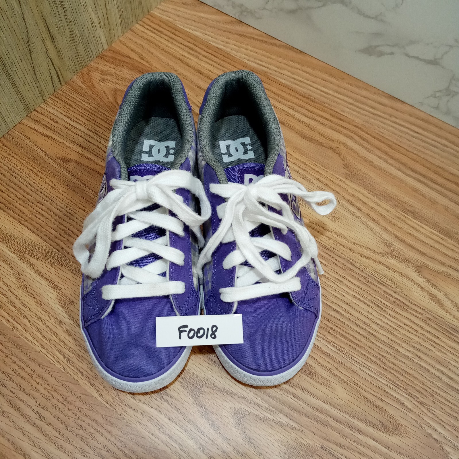 dc skate shoes womens