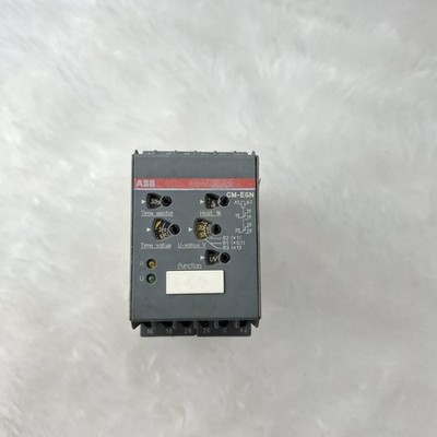 ABB CM-ESN Spannungsüberwachungsrelais Über-/Unterspannungswächter CMESN Gebr...
