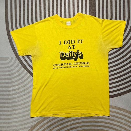 Vintage 70s 80s Dailys Cocktail Lounge Anaheim Yellow Single Stitch T-Shirt Sz L