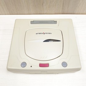 Sega Saturn Japanese white console in box 5 games & V. Fighgter guide book SB824