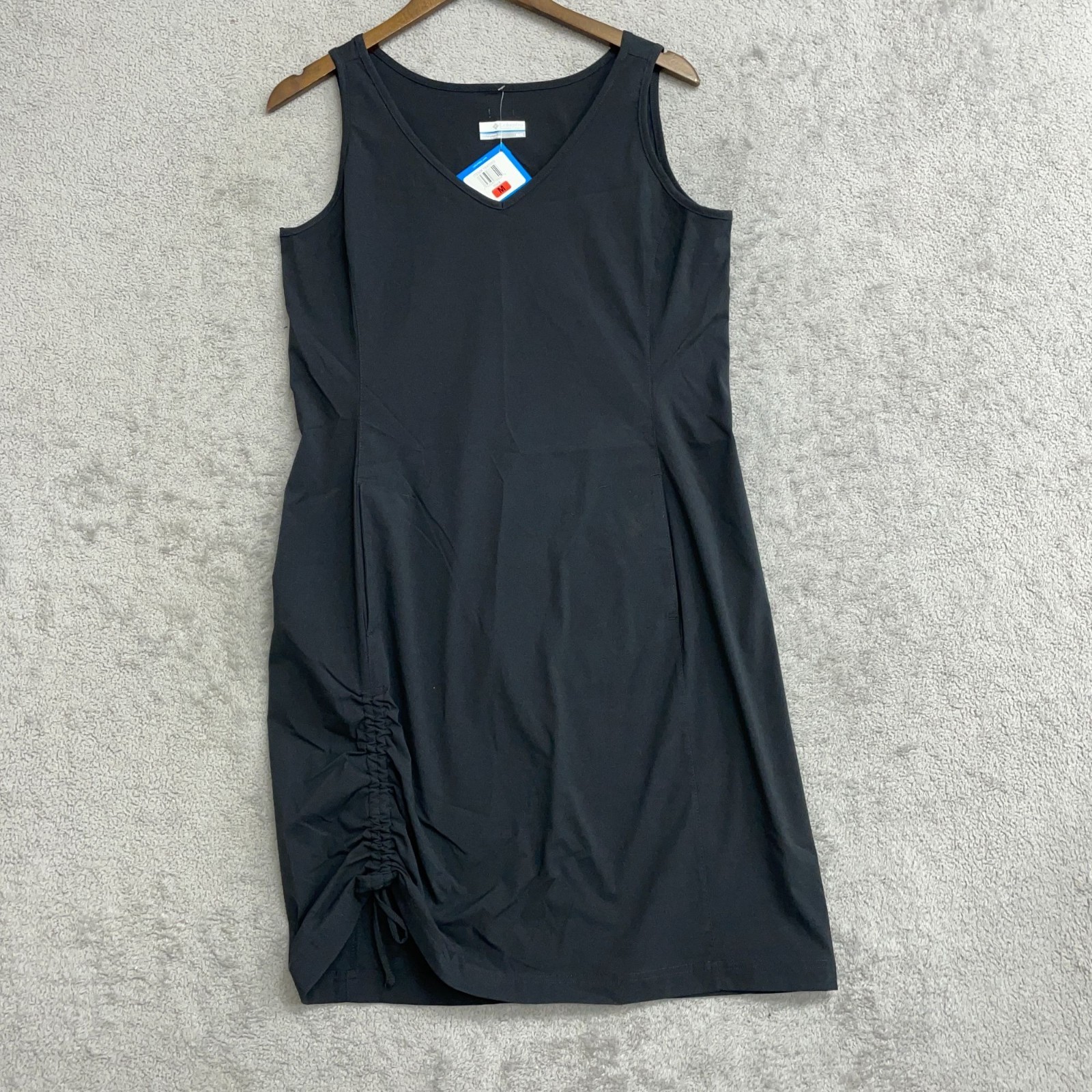 NEW Columbia Women's M Black V-Neck Sleeveless Active Fit Dress Omni-Shade G1642 thumbnail 3