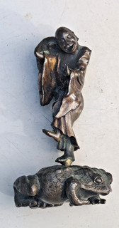 ANTIQUE MEIJI BRONZE LIU HAICHAN TAOIST IMMORTAL MONEY TOAD CHINESE FIGURE JAPAN