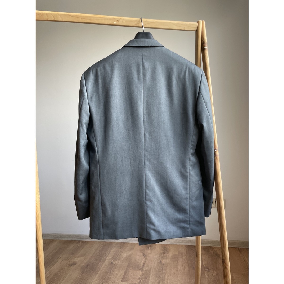 Yves Saint Laurent ノーカラースーツ36 グレー美品 Yves Saint Laurent ノーカラースーツ36 グレー美品 Yves Saint