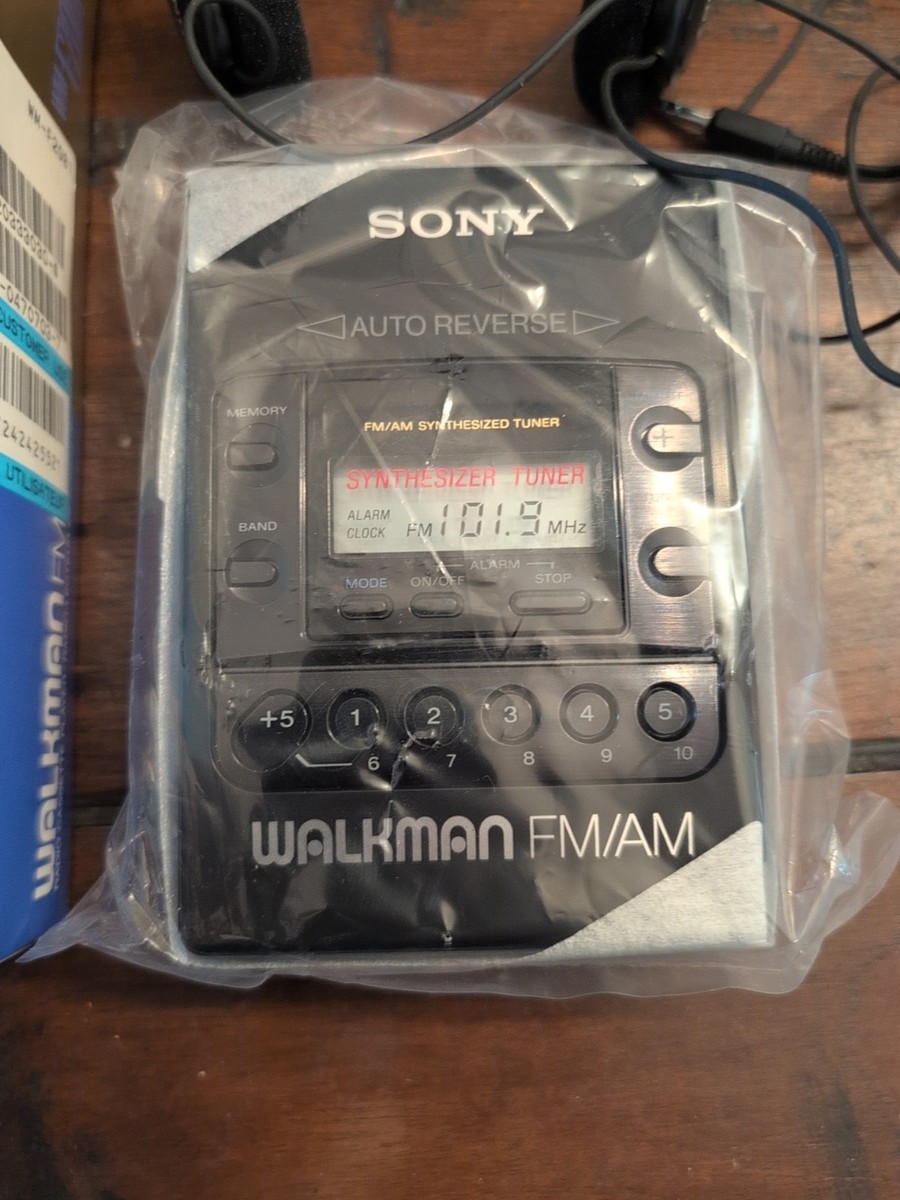 Vintage Sony Wm-f2081 Walkman Radio Cassette Player Am FM Tuner