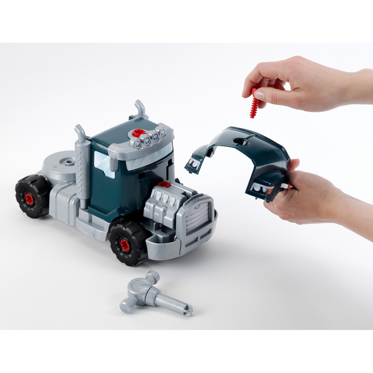 ⭐️BOSCH Theo Klein Bosch 73 Piece Tool Truck Set Toy with