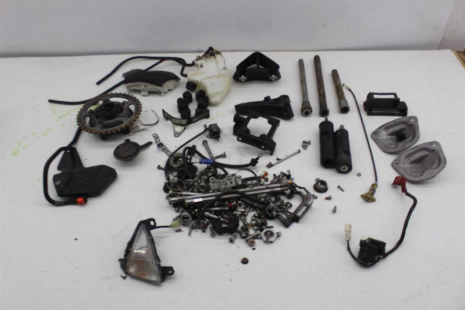 06-11 KAWASAKI ZX14 PARTS HARDWARE NUTS BOLTS SPROCKET TANK