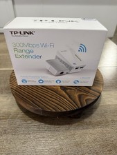 TP-LINK TL-WPA4220KIT 300Mbps AV500 WiFi Powerline Extender Starter Kit EUC 