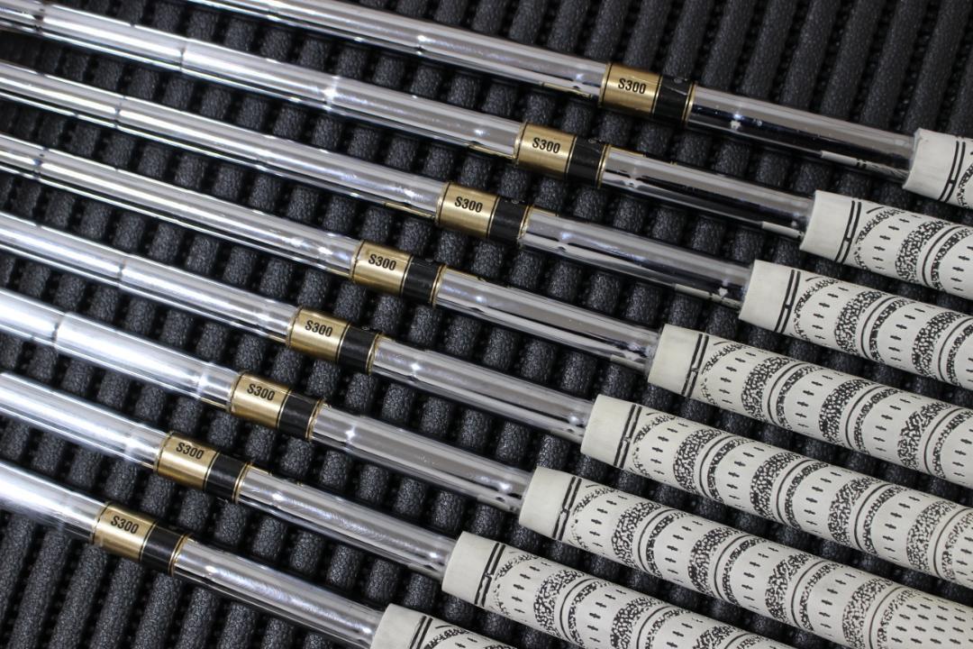 Titleist 690CB Forged Iron Set 3-PW - Dynamic Gold S300 Titleist 690CB Forged Iron Set 3-PW - Dynamic Gold S300