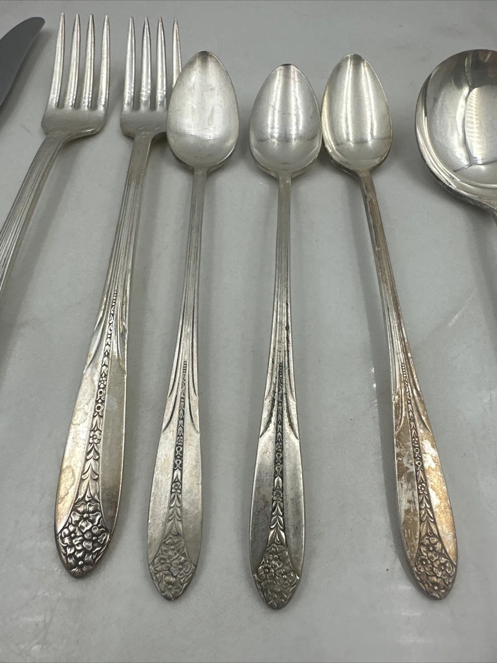 Винтажные вилки ложки посеребренные национальные столовые приборы принцесса королевский узор - Изображение 3 из 4